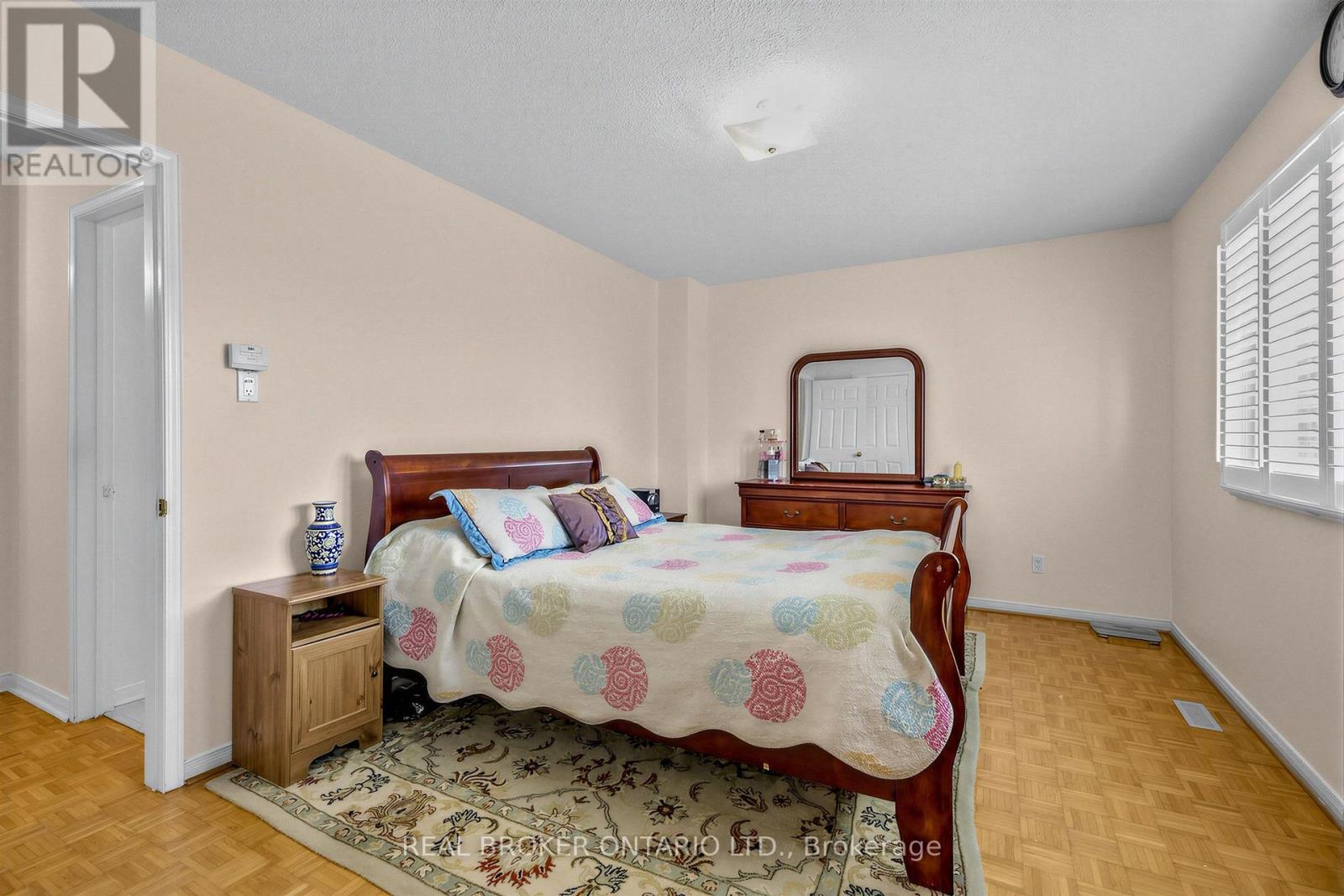 26 White Boulevard, Vaughan, ON photo 19