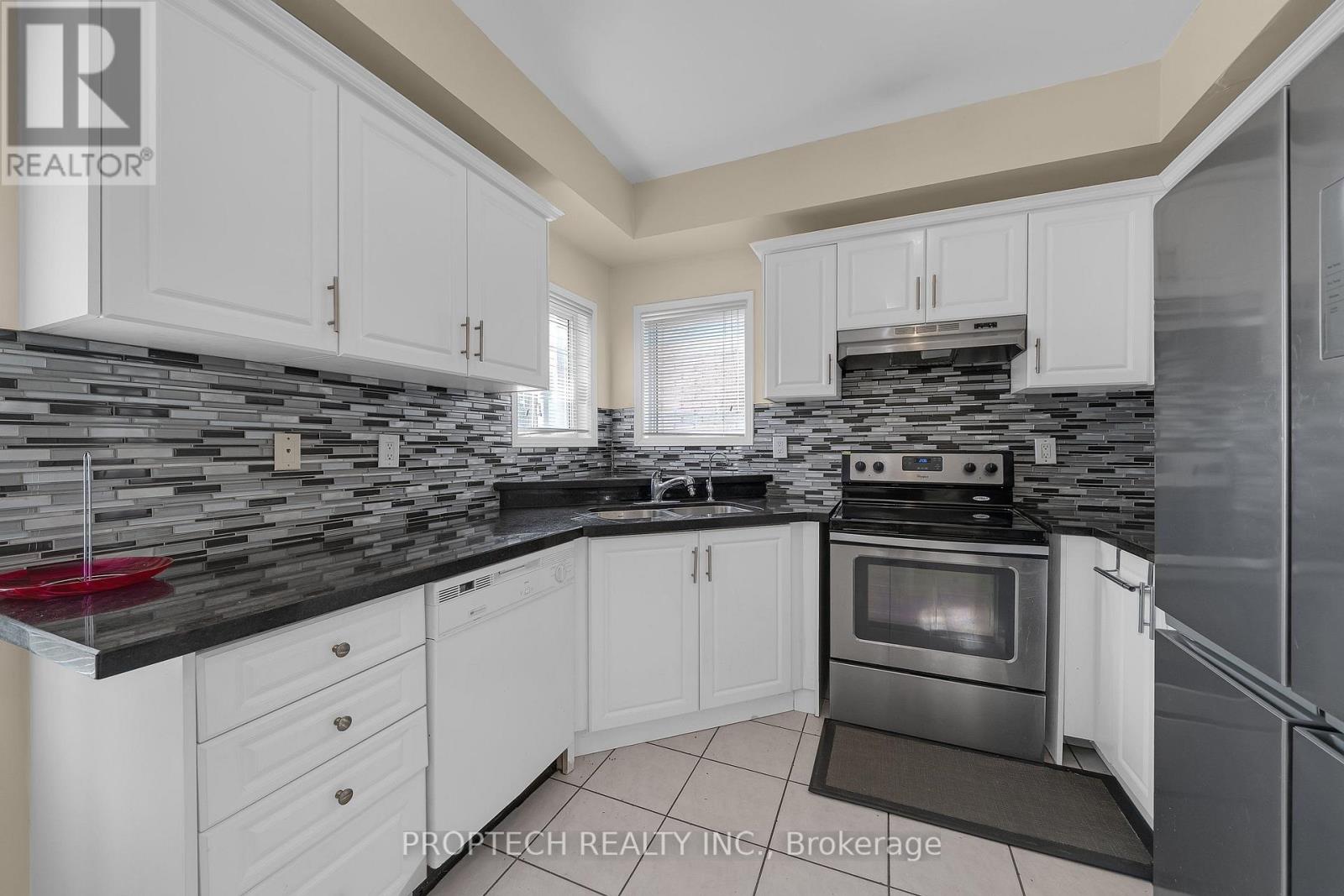 5 Hartwell Place — photo 11