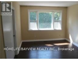 Family room - 26 Maryvale Crescent, Richmond Hill, ON L4C6P8 Photo 10