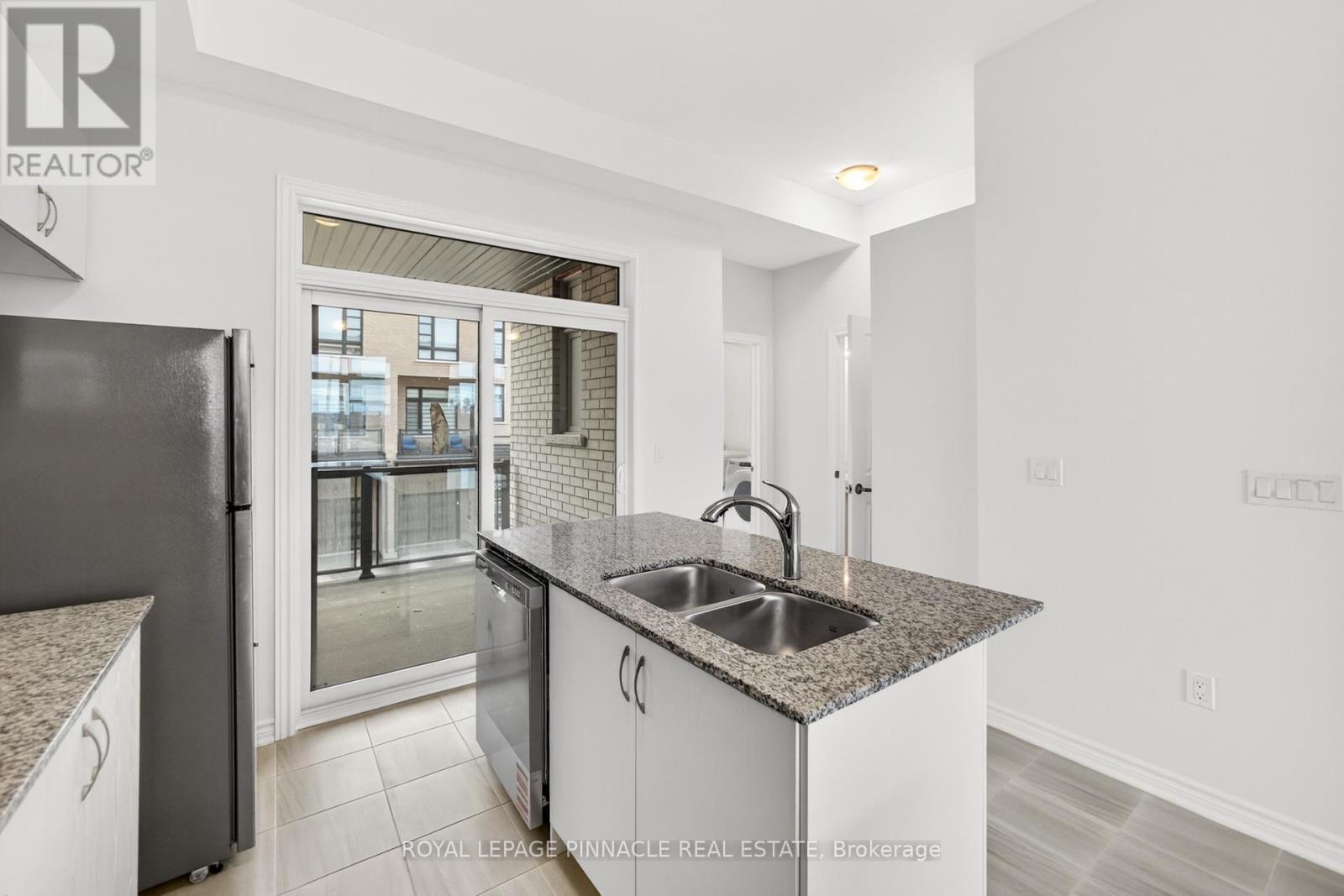 69 Inverary Crescent, Vaughan, ON photo 25