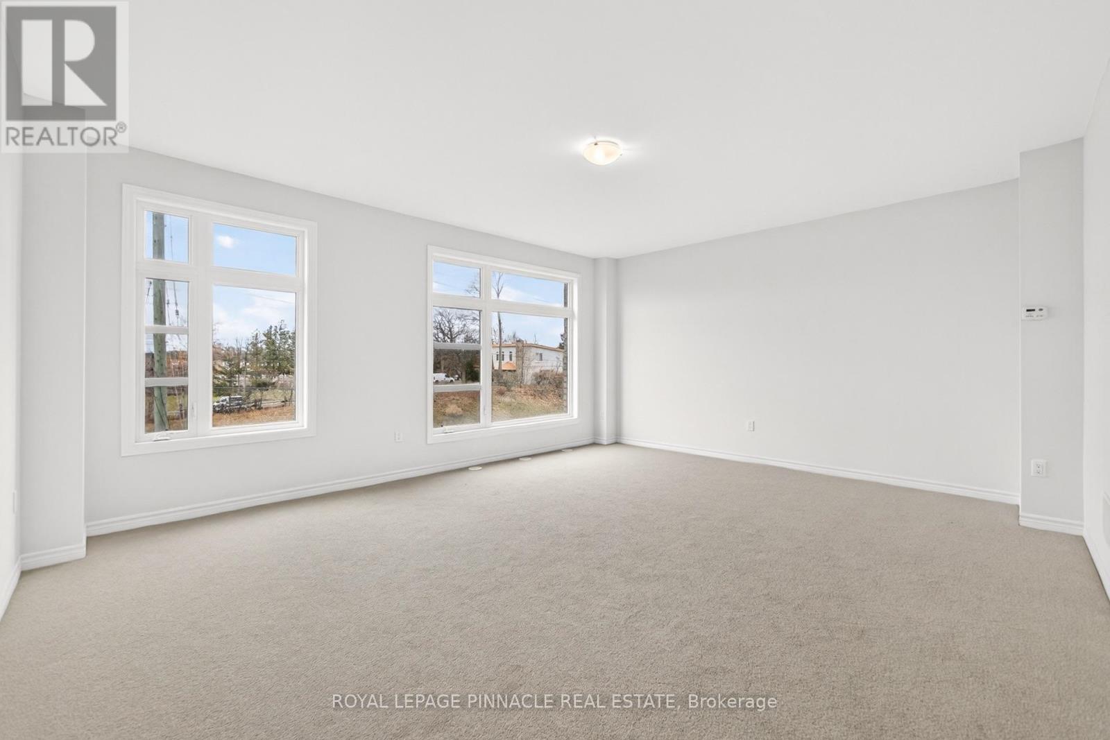 69 Inverary Crescent, Vaughan, ON photo 6