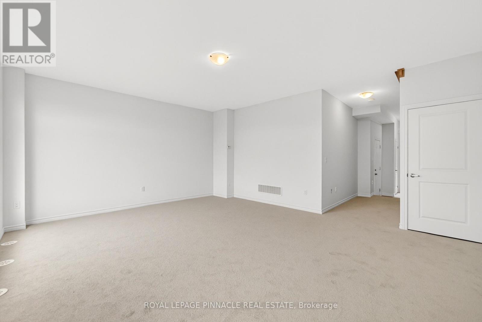 69 Inverary Crescent, Vaughan, ON photo 7