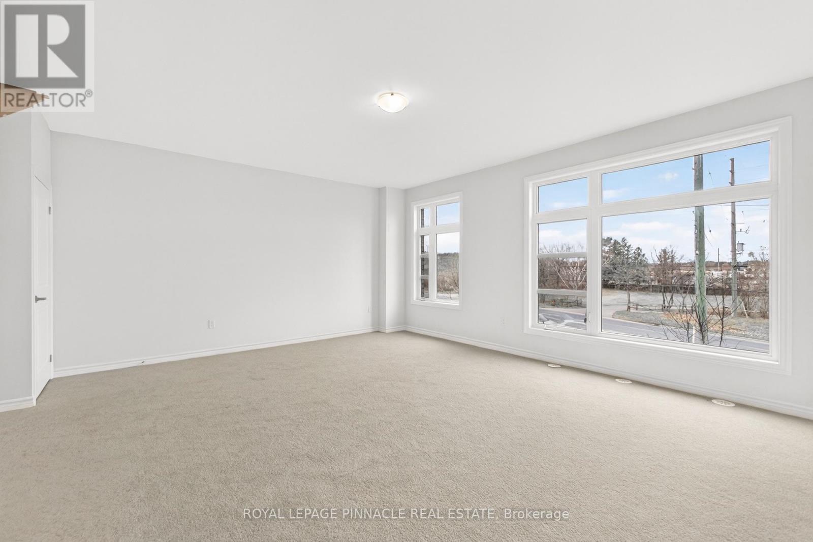 69 Inverary Crescent, Vaughan, ON photo 9