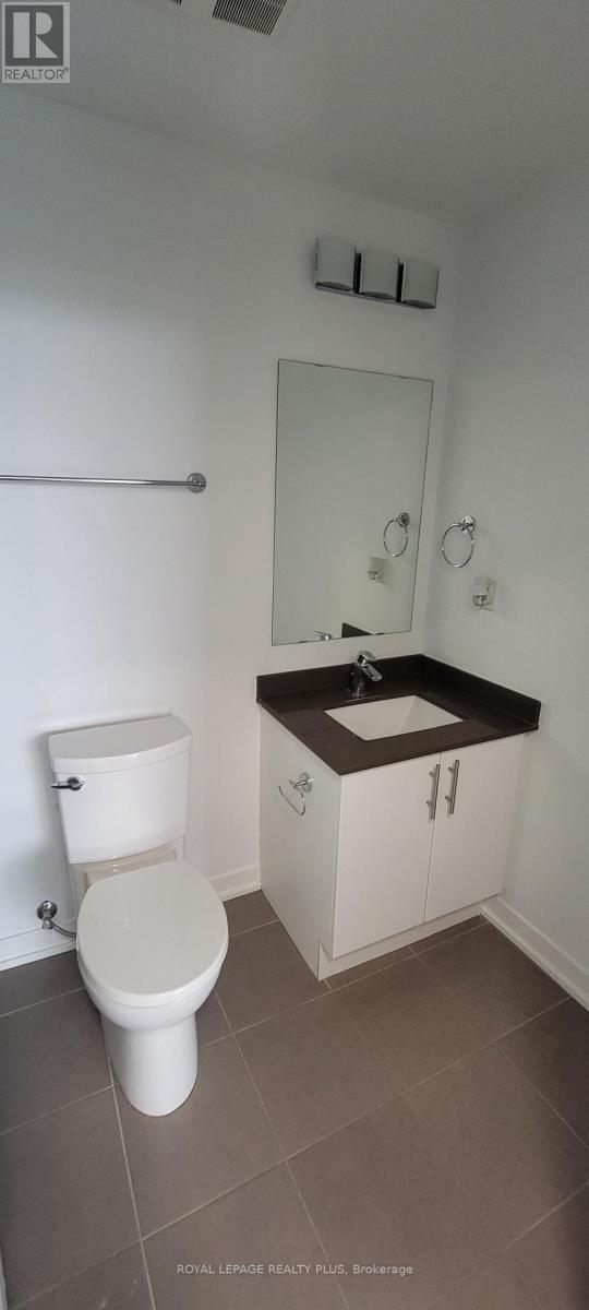 1284 Guelph Line — photo 10