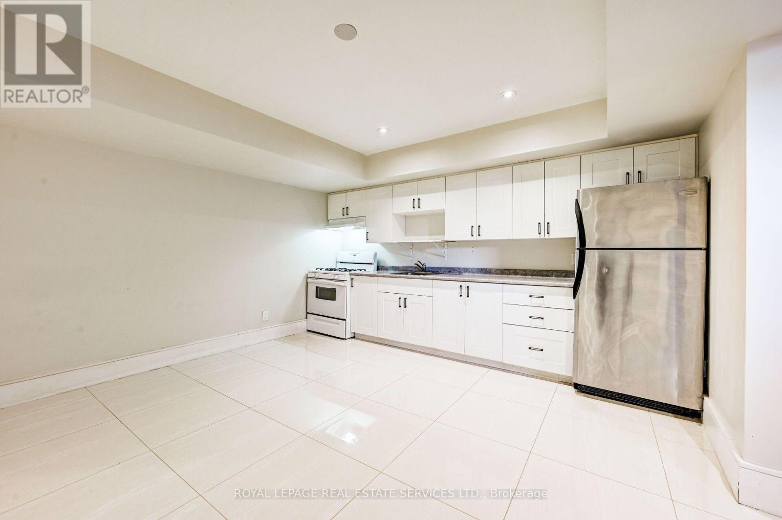 63 Burrows Avenue — photo 8