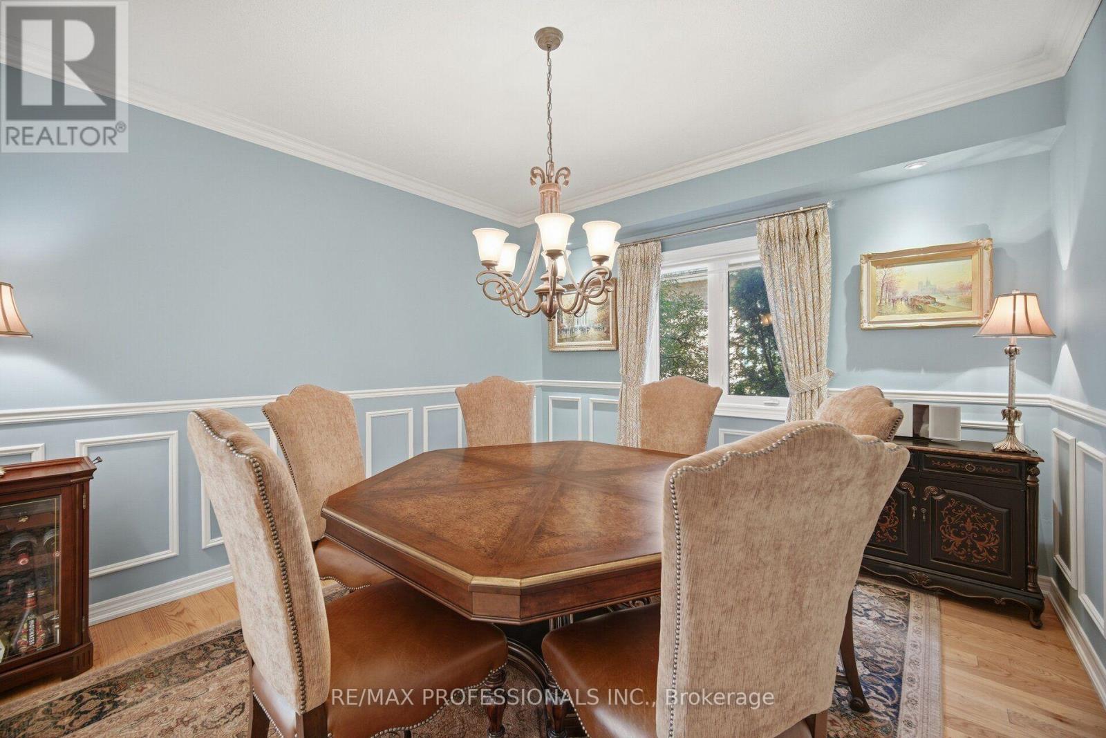 13 Dokkum Crescent, Brampton, ON photo 13