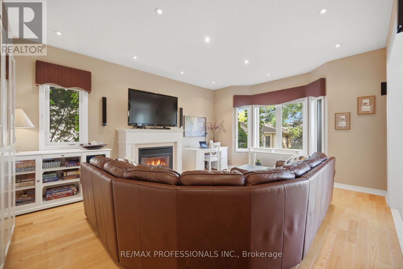 13 Dokkum Crescent, Brampton, ON photo 26