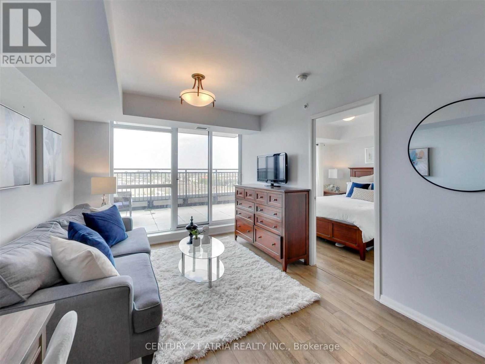 3091 Dufferin Street — photo 10
