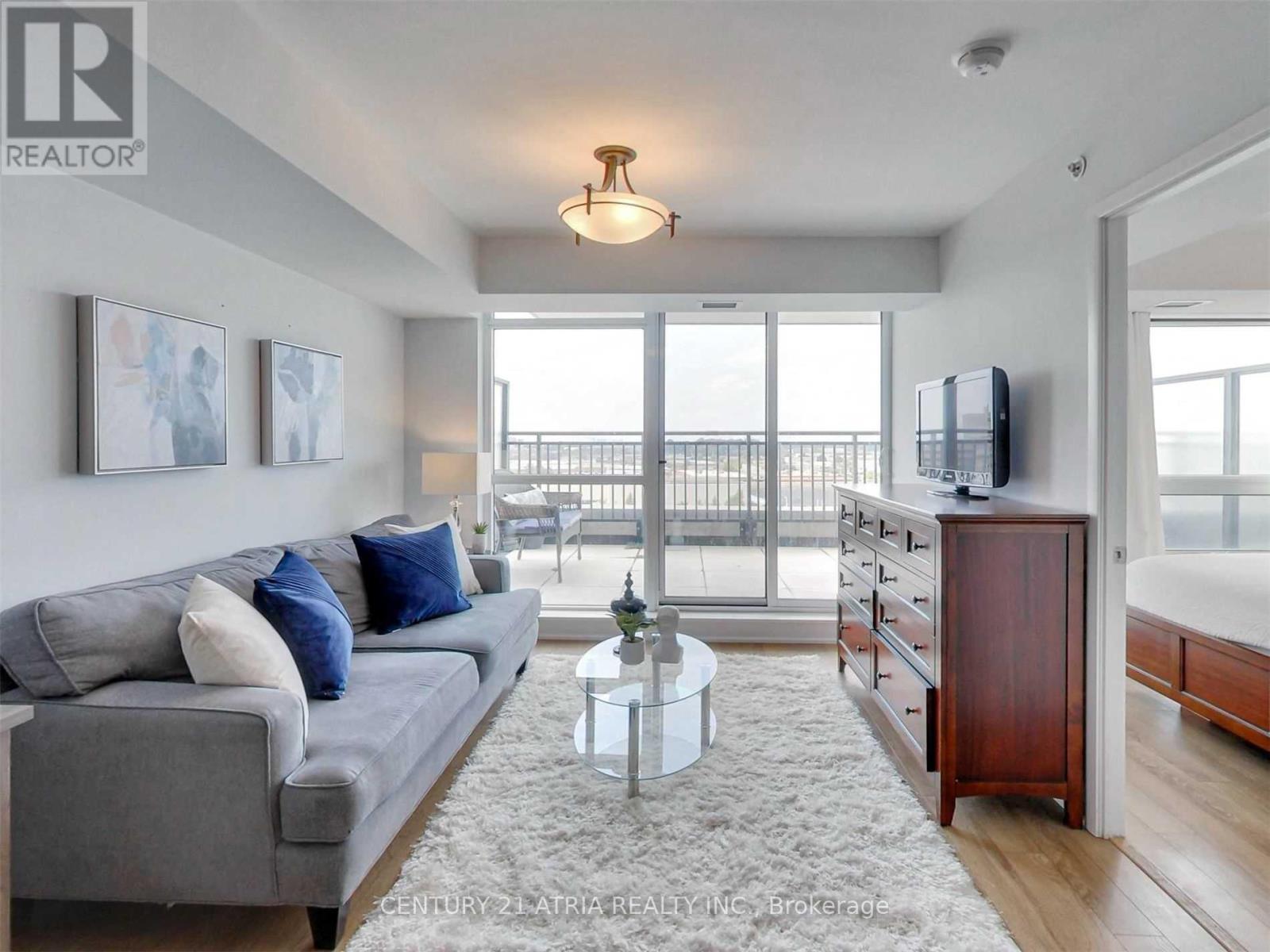 3091 Dufferin Street — photo 11