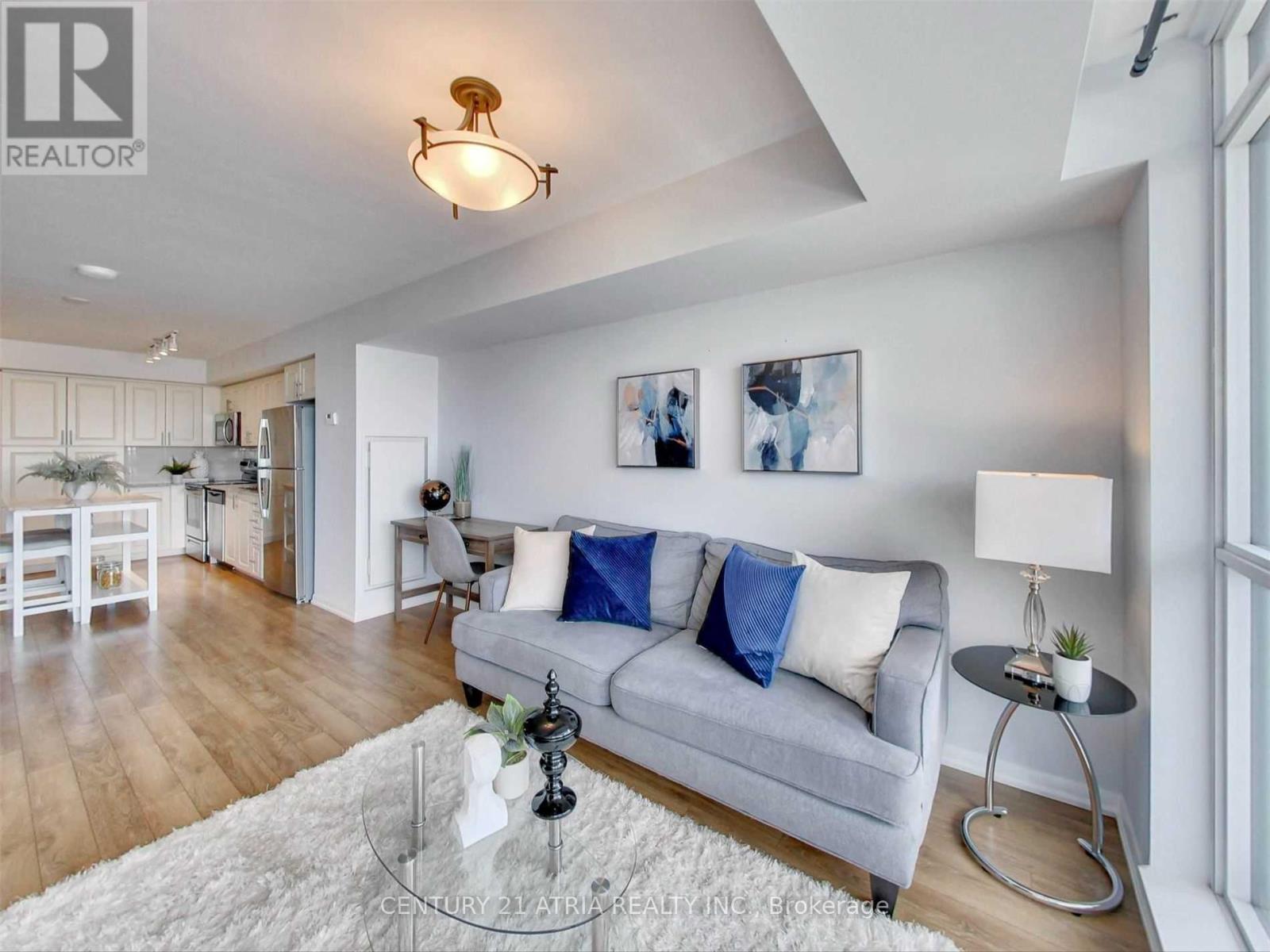 3091 Dufferin Street — photo 12