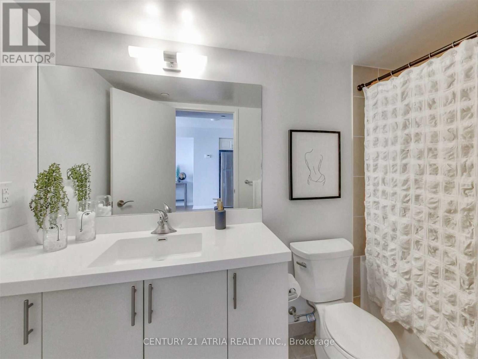 3091 Dufferin Street — photo 16