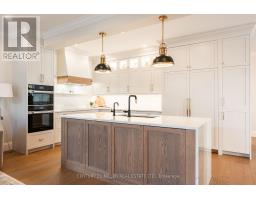 Kitchen - 3168 Watercliffe Court, Oakville, ON L6M0K7 Photo 10