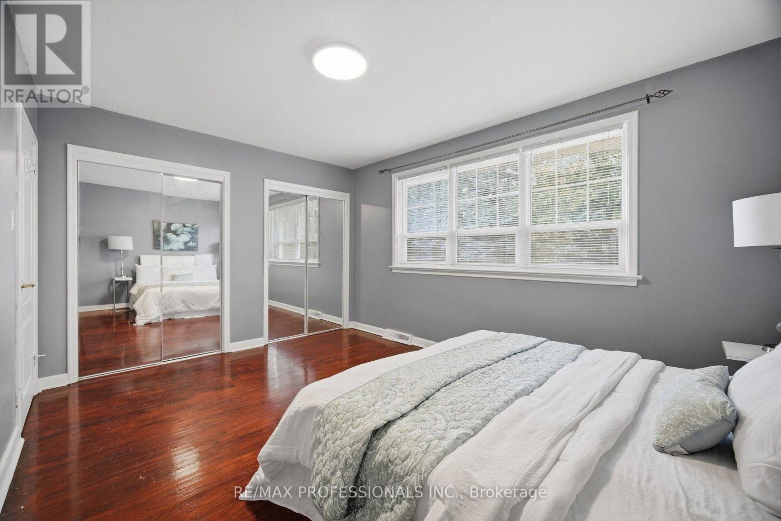 75 SABRINA DRIVE - 22