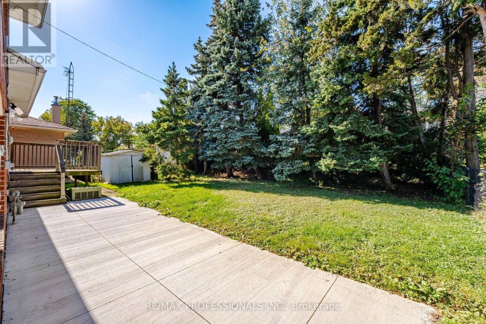 75 Sabrina Drive, Toronto, ON photo 42