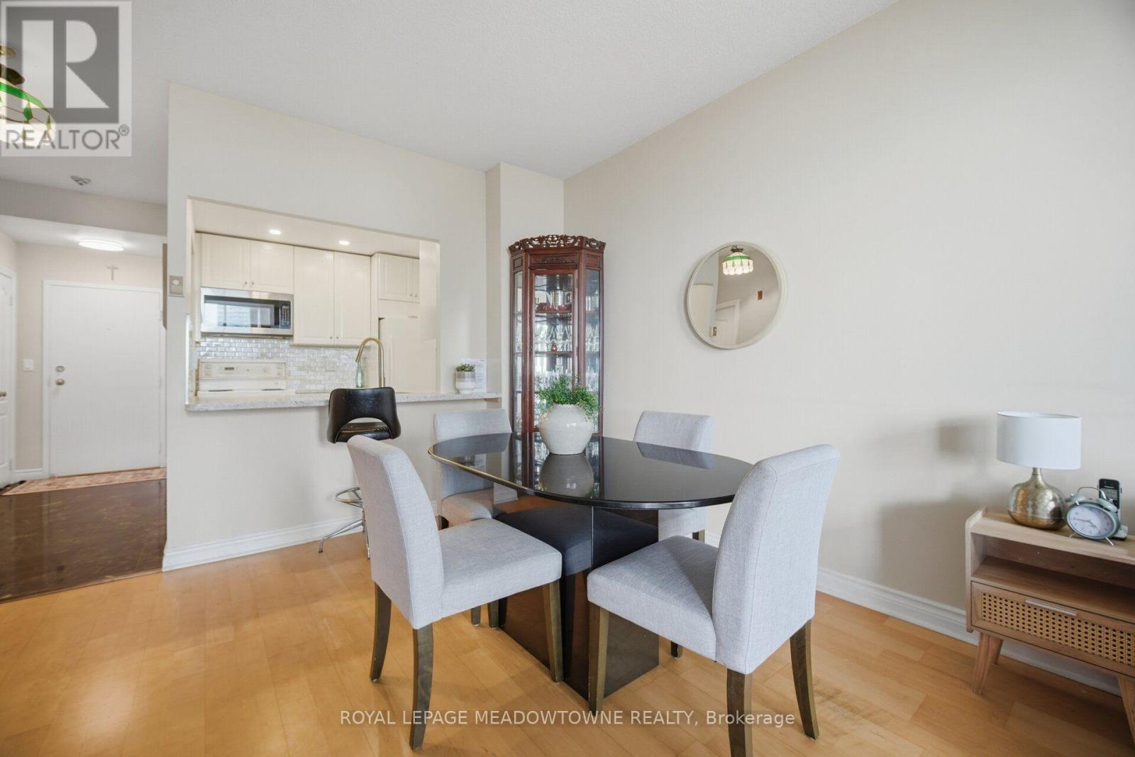 #816 1 RIPLEY AVENUE - 15