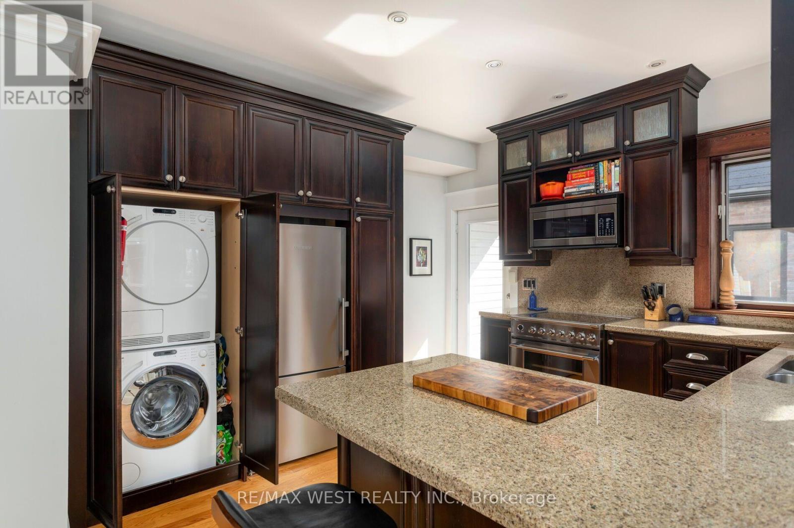 81 Chelsea Avenue, Toronto, ON photo 14