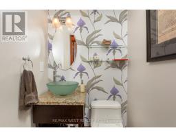 Kitchen - 81 Chelsea Avenue, Toronto, ON M6P1B9 Photo 10