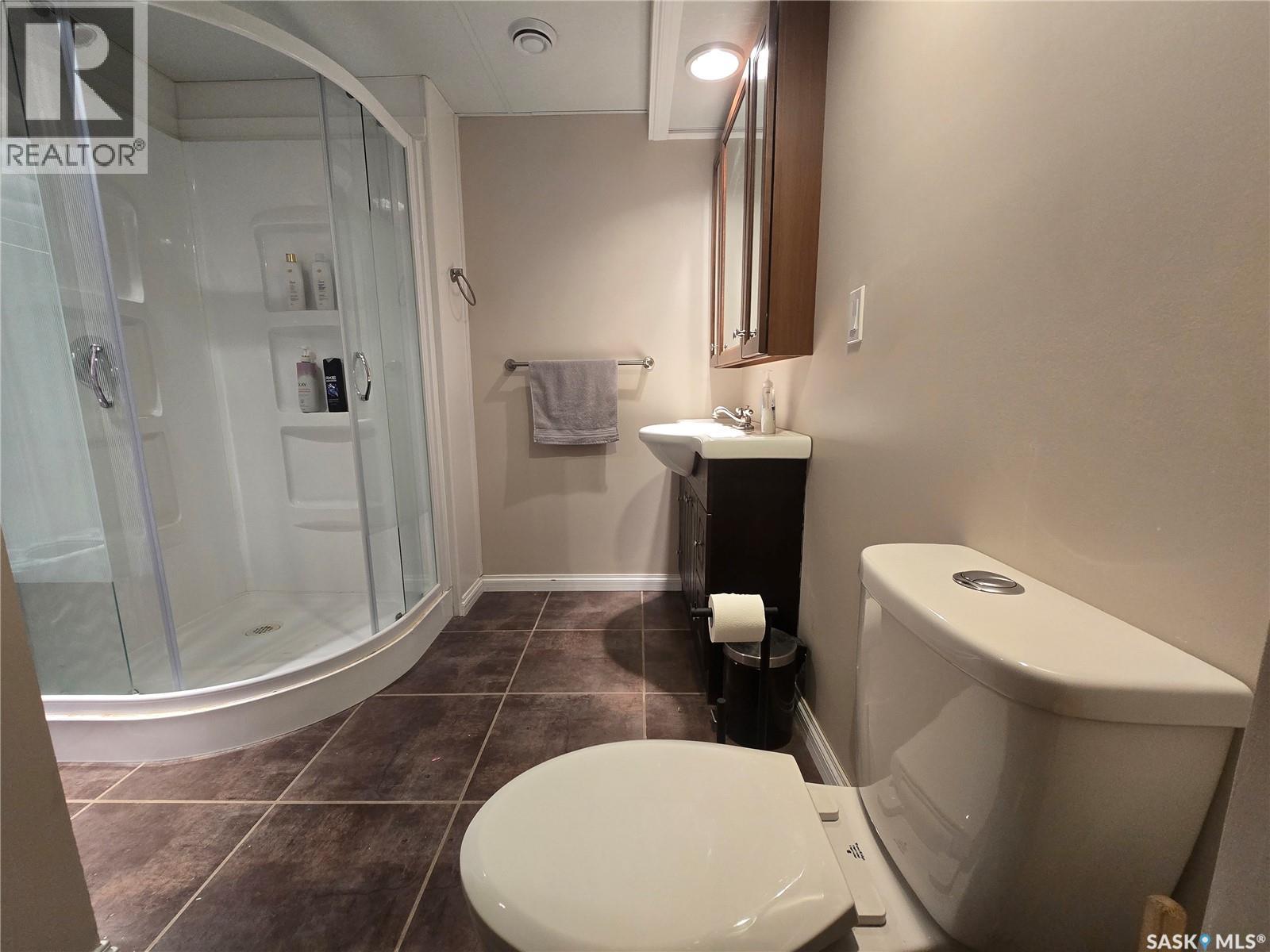 811 JOHNSTON DRIVE, Weyburn — photo 27
