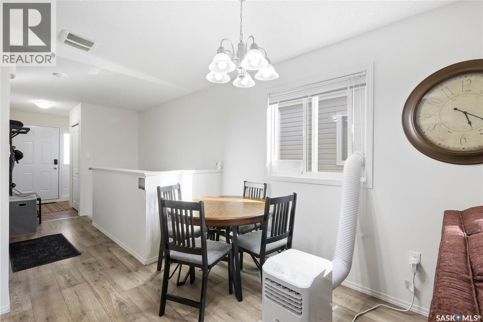 #183 CHATEAU CRESCENT - 5
