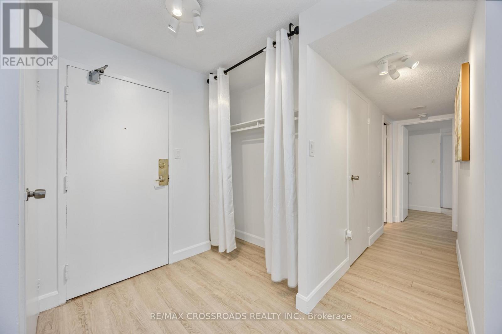 10 Markbrook Lane — photo 12