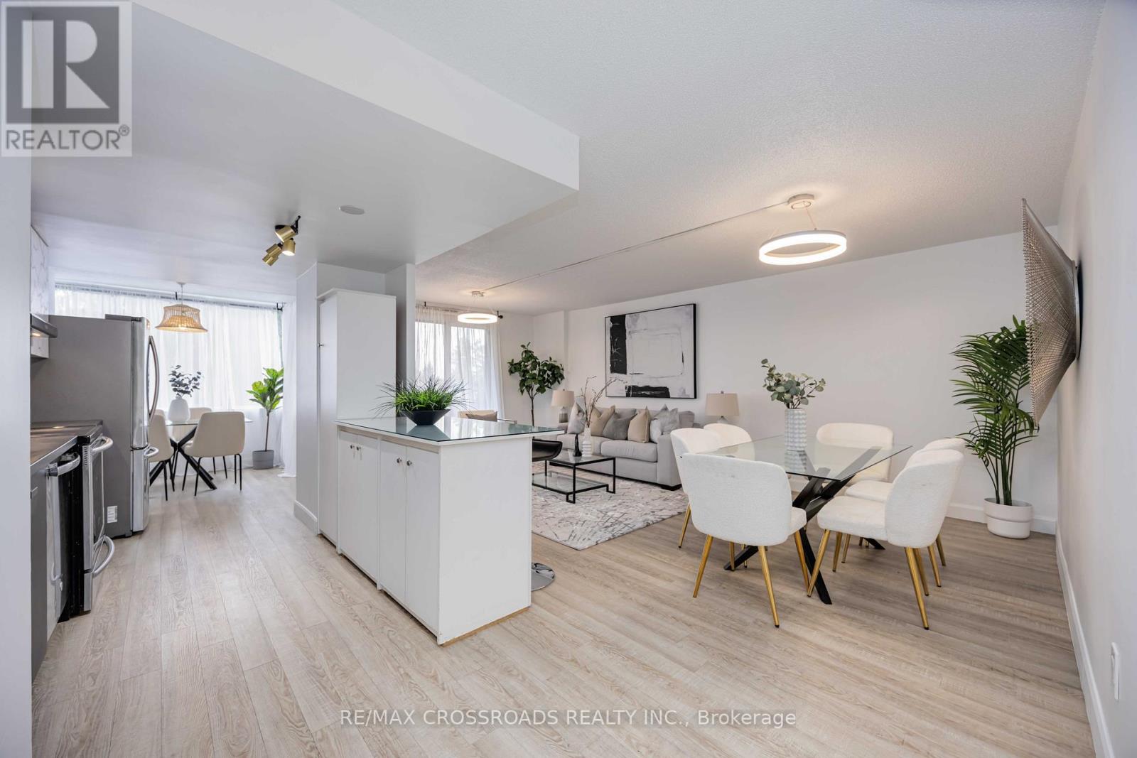 10 Markbrook Lane — photo 14