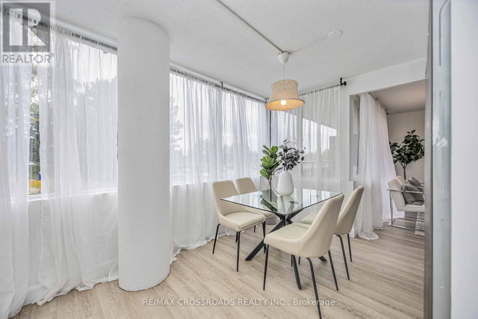 10 Markbrook Lane — photo 23