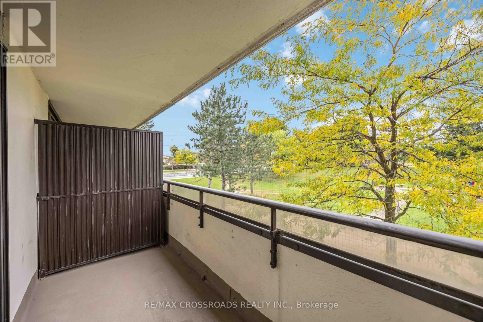 10 Markbrook Lane — photo 39