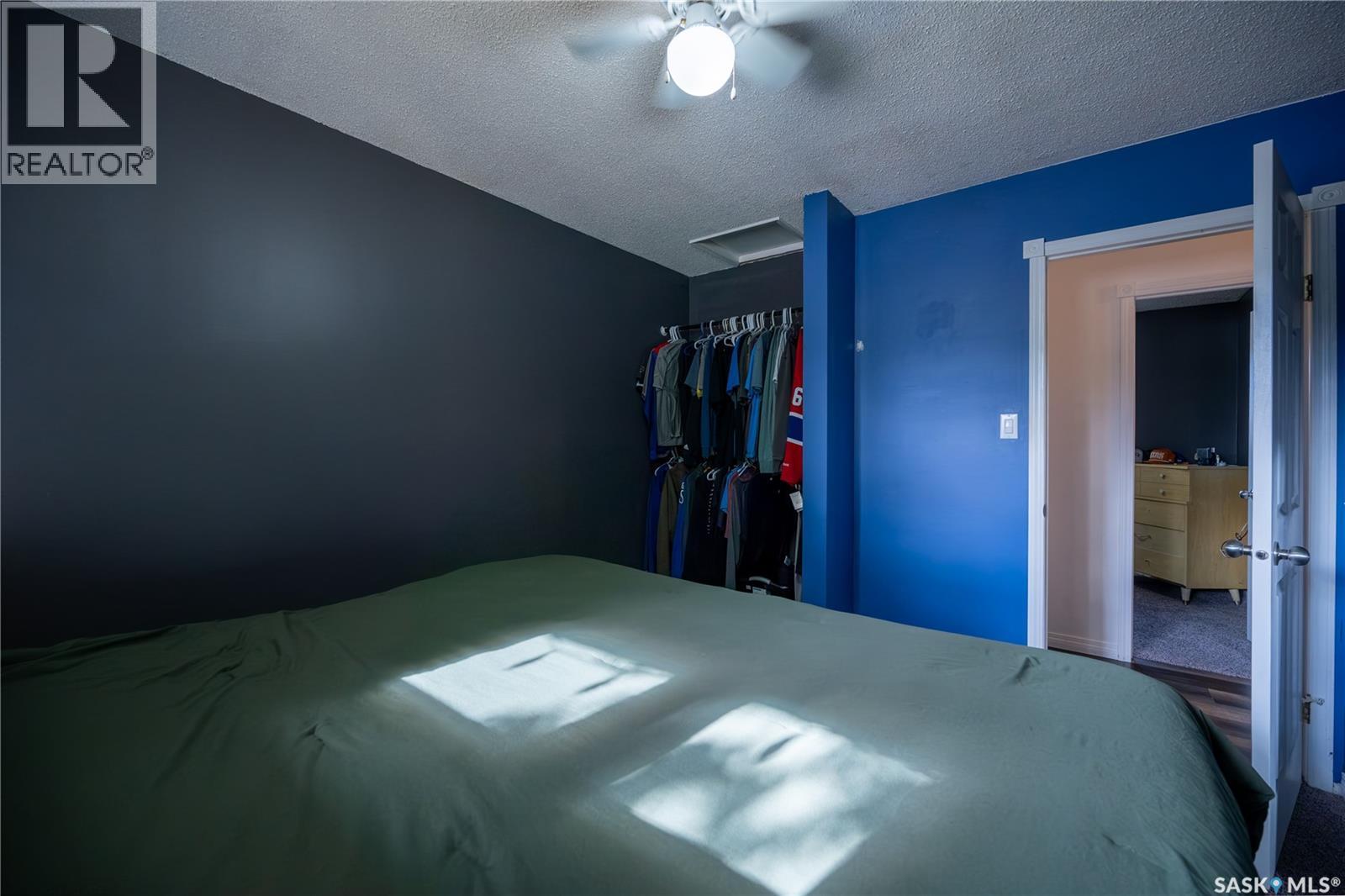 72 Redwood DRIVE - 16