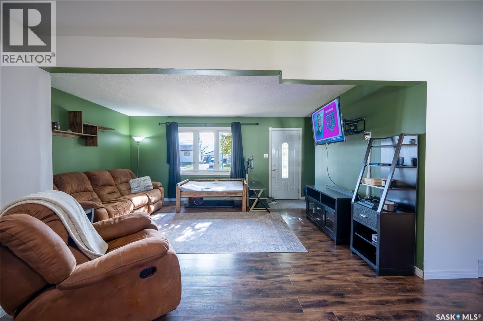 72 Redwood DRIVE - 5