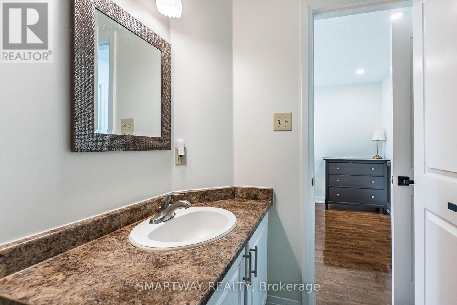 94 Goldenlight Circle — photo 33