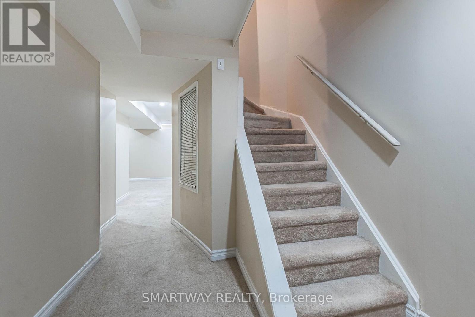 94 Goldenlight Circle — photo 39