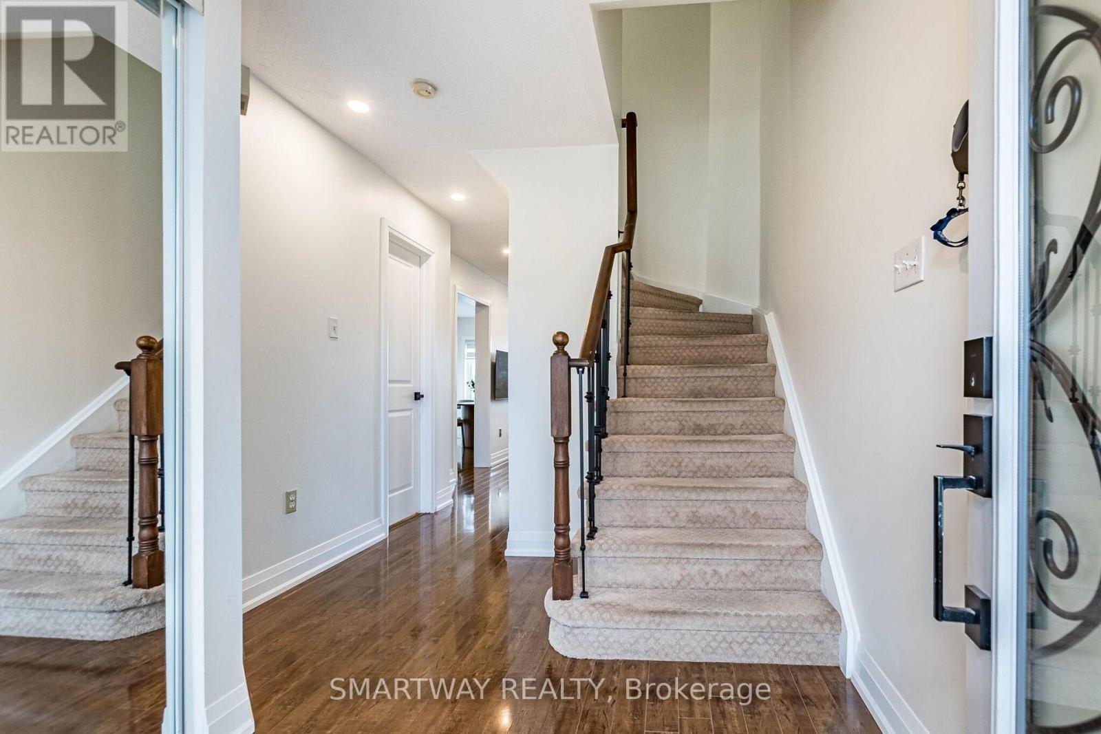 94 GOLDENLIGHT CIRCLE, Brampton (Brampton West) — photo 5