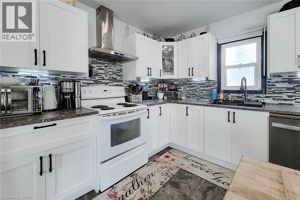38 Clifford Avenue — photo 20