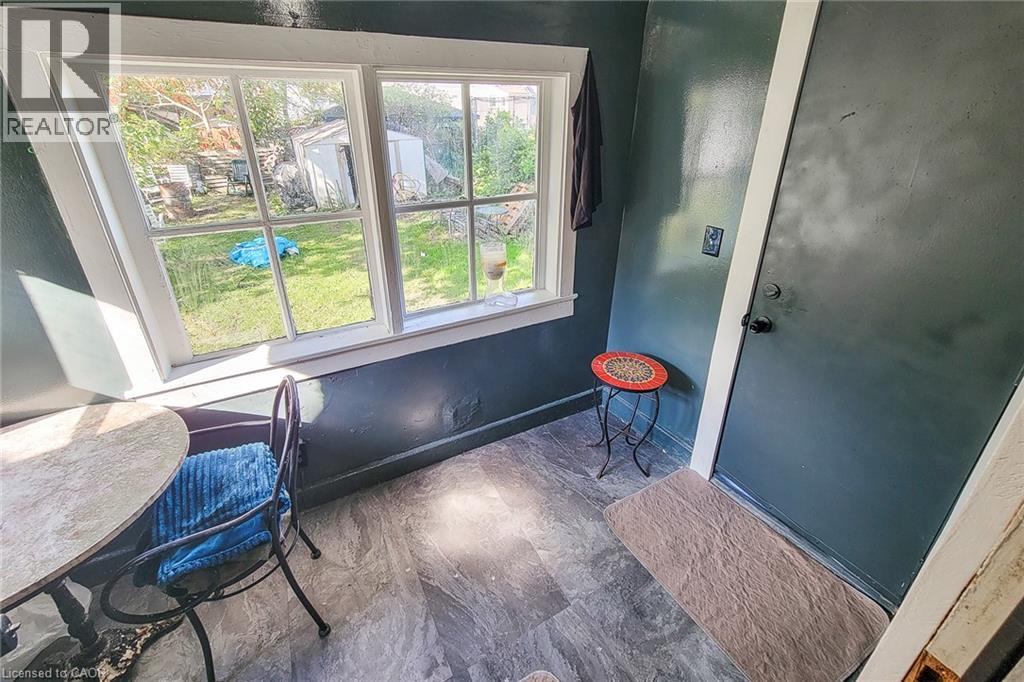 38 Clifford Avenue — photo 27
