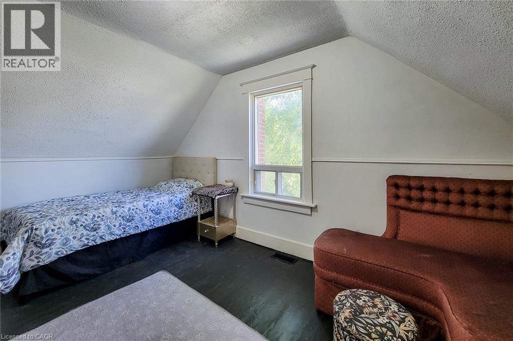 38 Clifford Avenue — photo 37