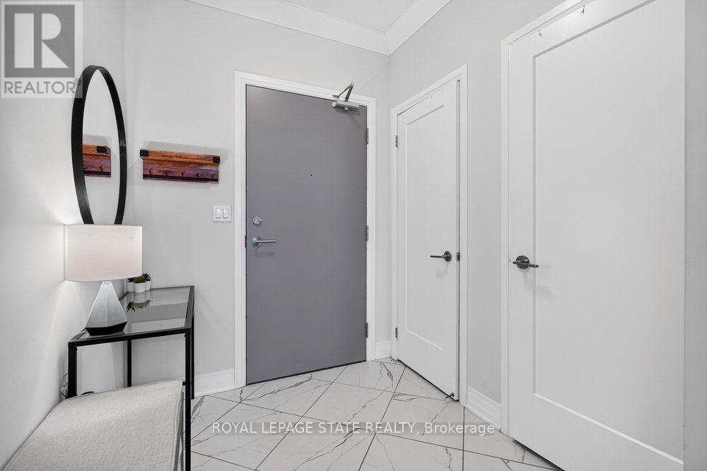 209- 10 Concord Place, Grimsby, ON photo 14