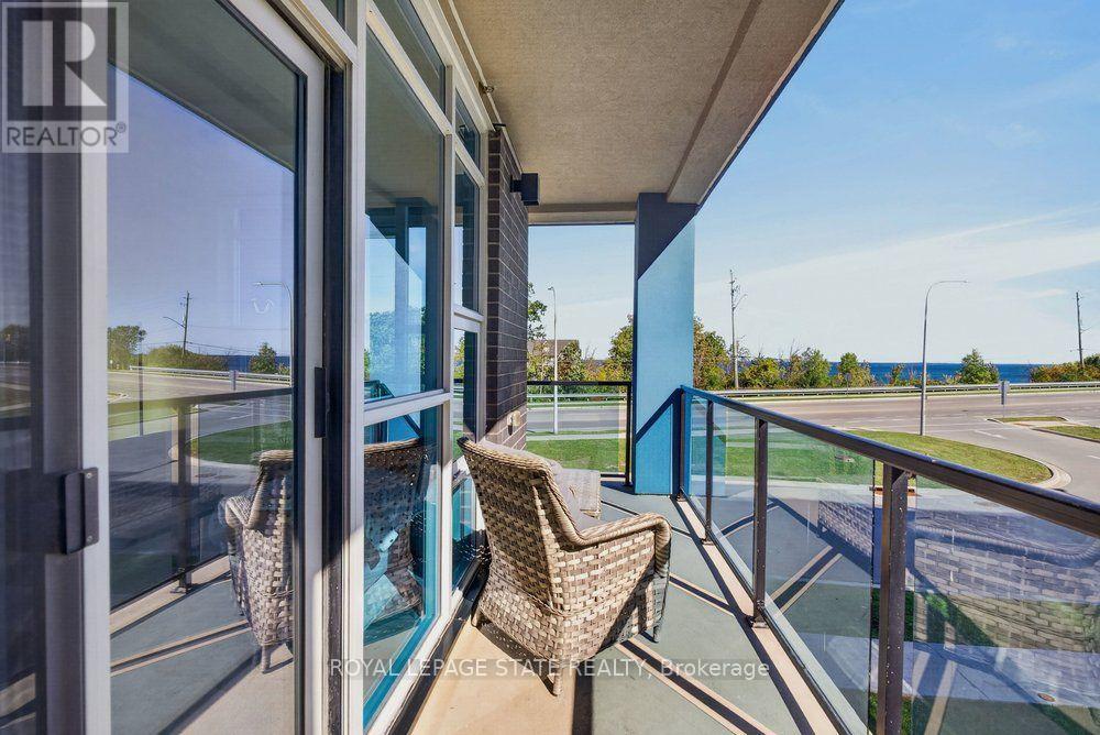 209- 10 Concord Place, Grimsby, ON photo 24