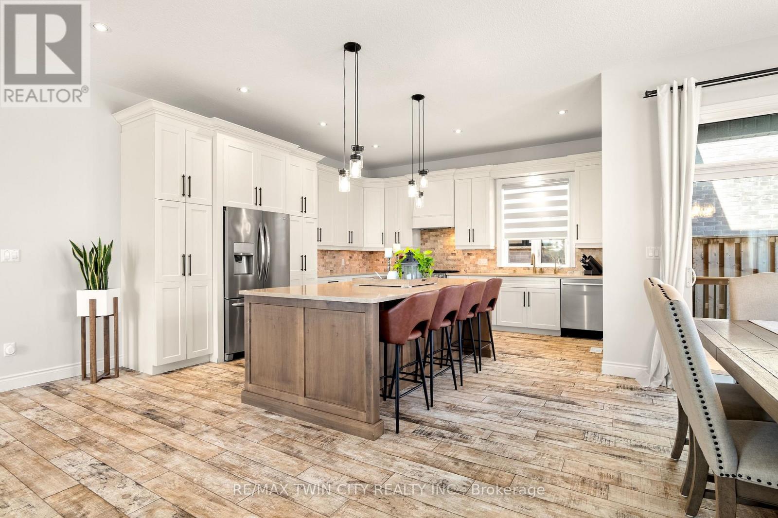 43 Frontier Drive, Kitchener, ON photo 13