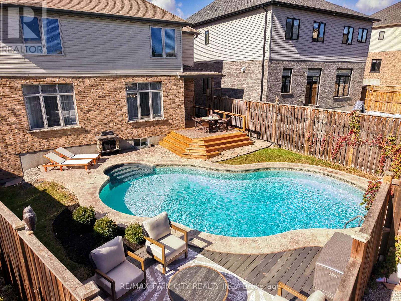 43 FRONTIER DRIVE — photo 3