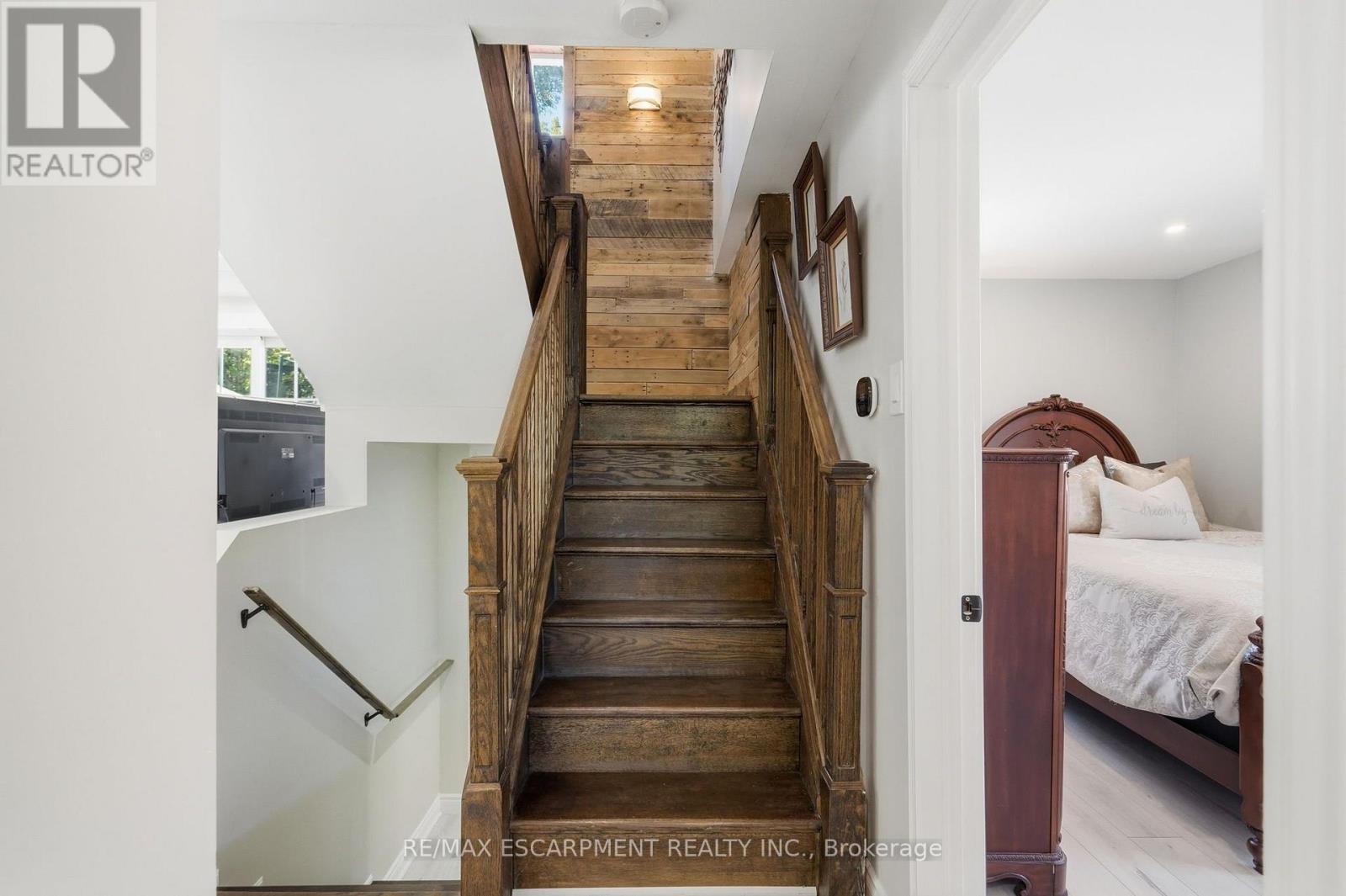 346 Hawkridge Avenue — photo 22