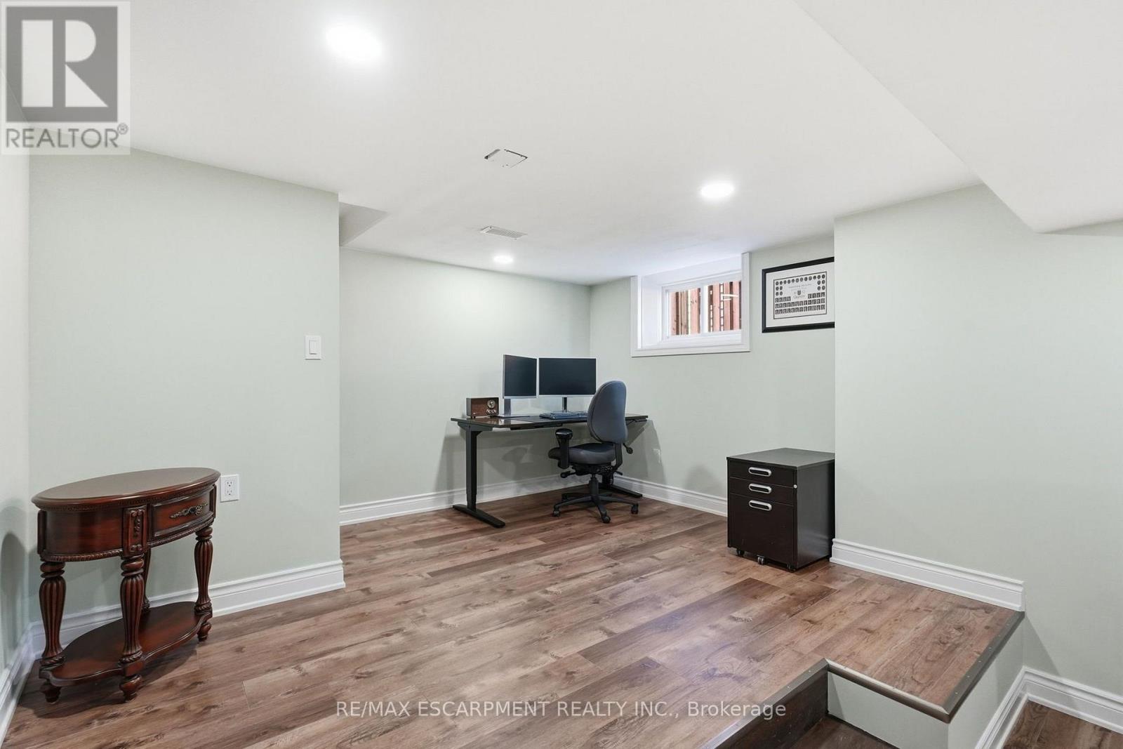 346 Hawkridge Avenue — photo 38