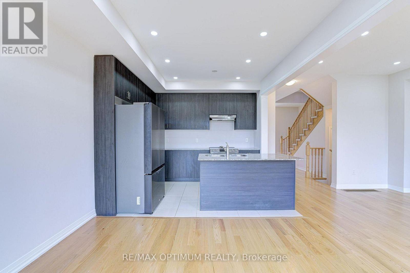 72 Blacklock Street — photo 12