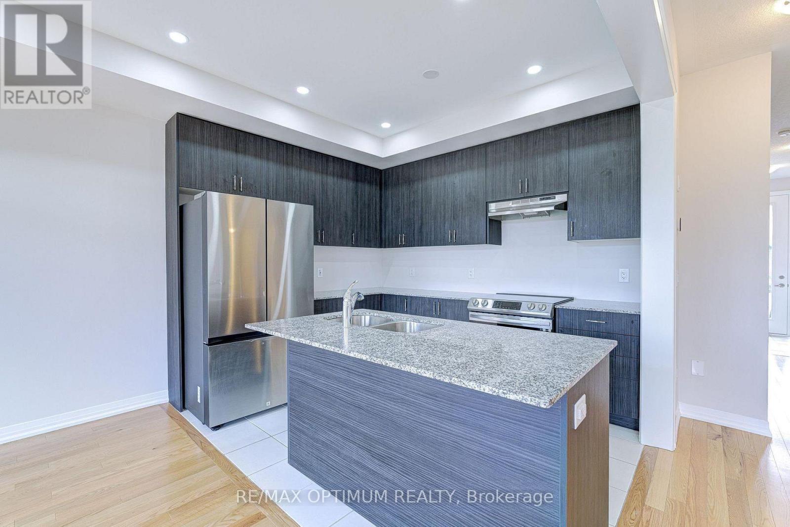 72 Blacklock Street — photo 15