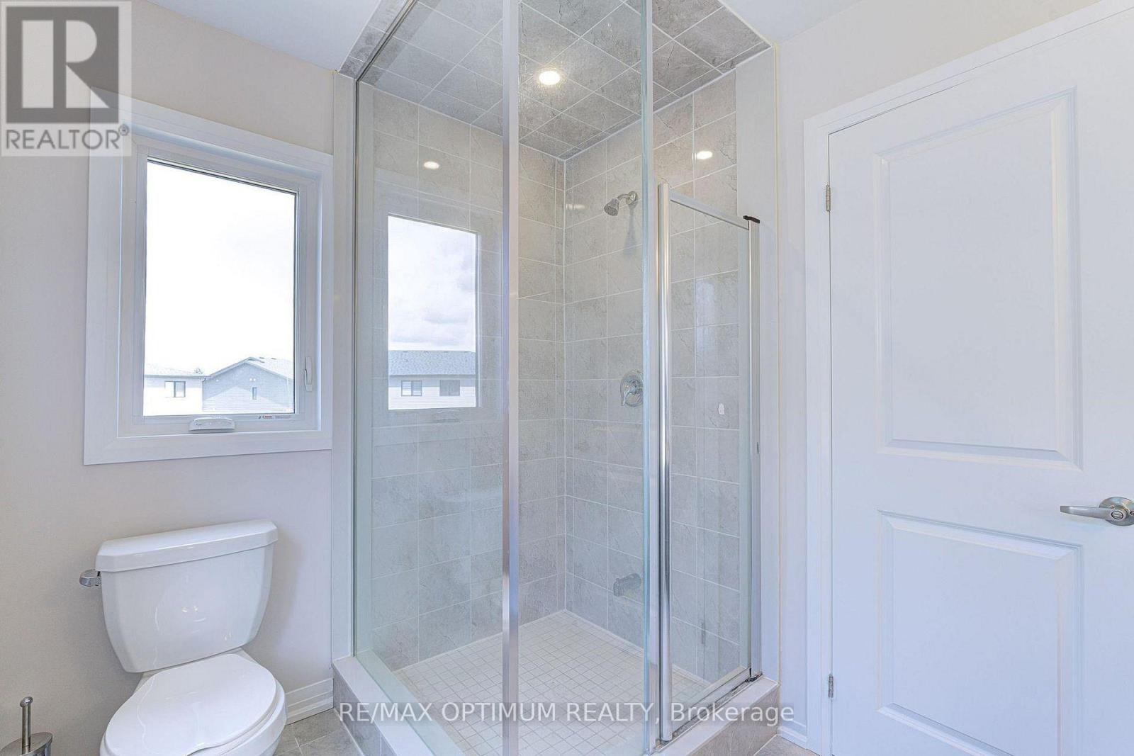 72 Blacklock Street — photo 21