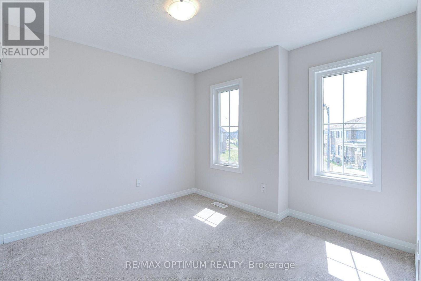 72 Blacklock Street — photo 26