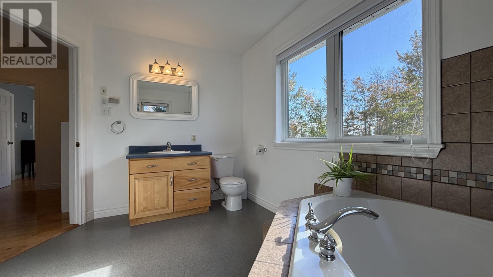 108 Wharf Road - 31