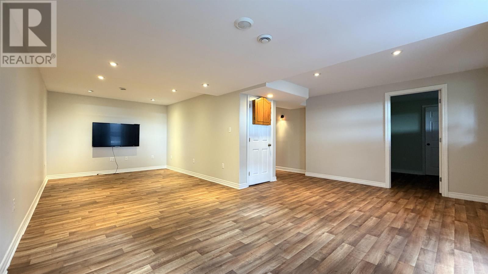 108 Wharf Road - 33