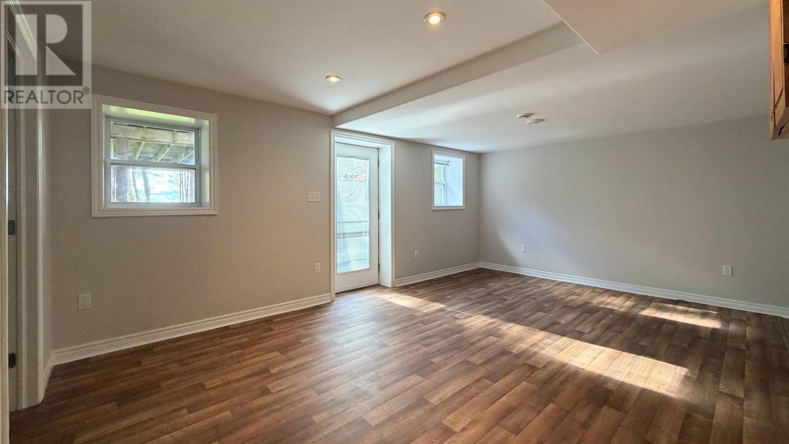 108 Wharf Road - 34