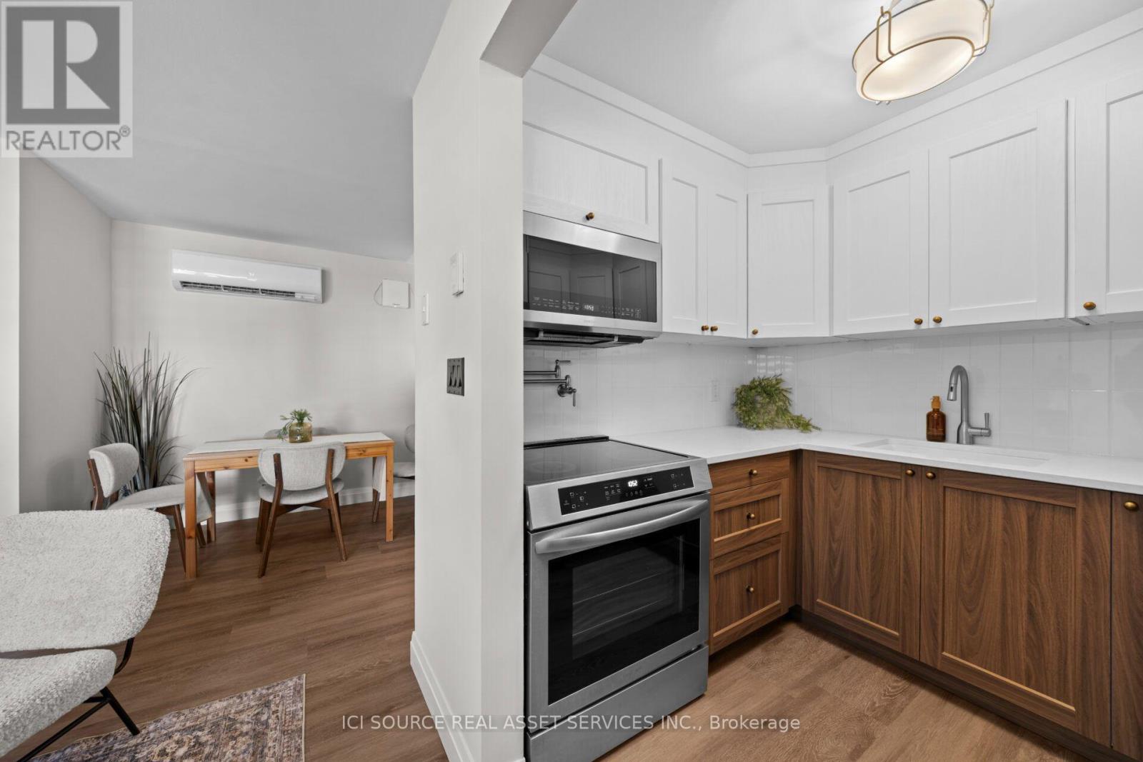 48 Wilson Street West — photo 11