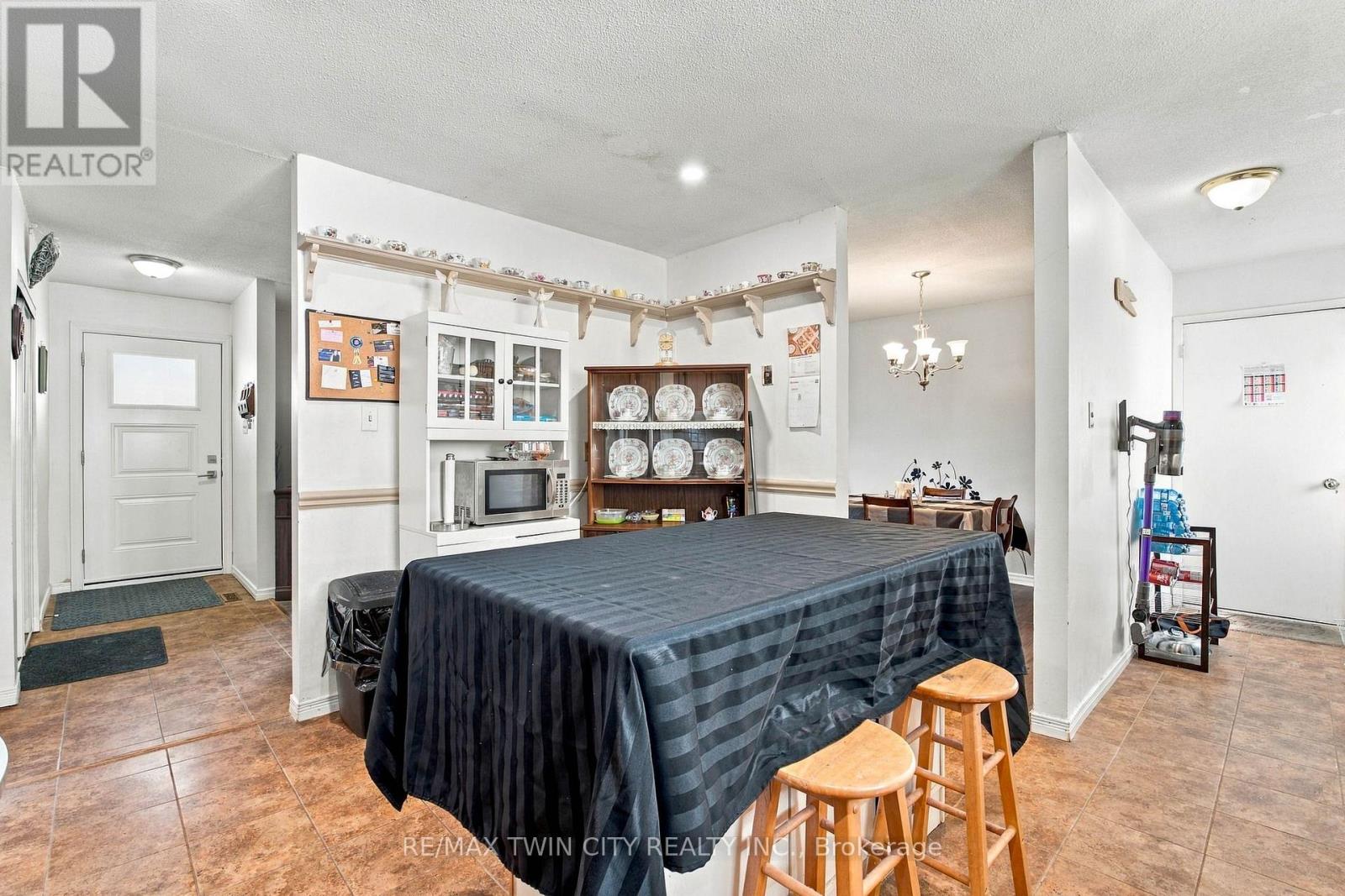 170 Sunset Boulevard, Cambridge, ON photo 16